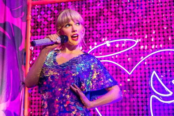 Taylor Swift trolls herself in viral album teaser