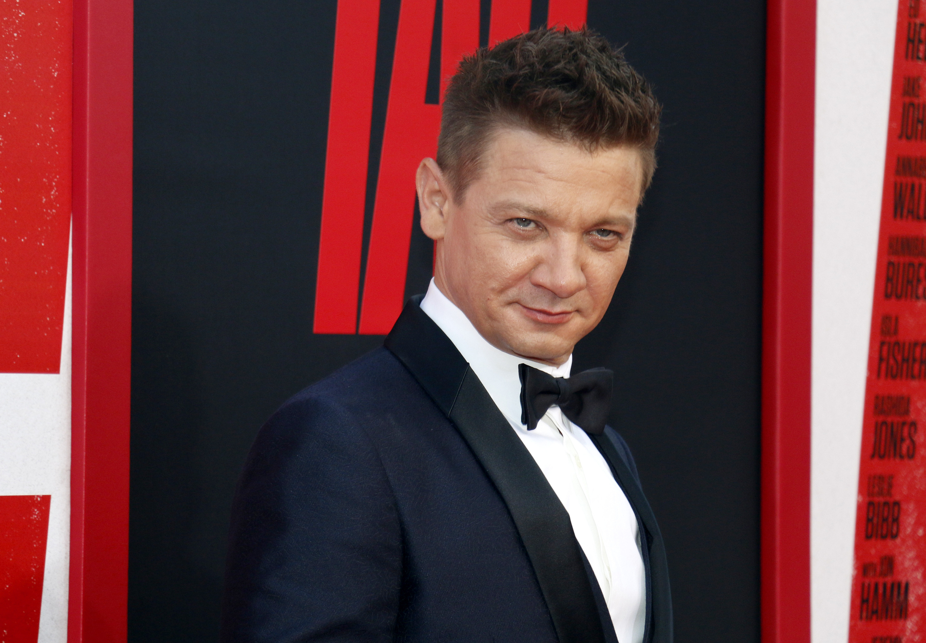 Jeremy Renner Rejects Allegations of Sending Nudes and Threatening Filmmaker