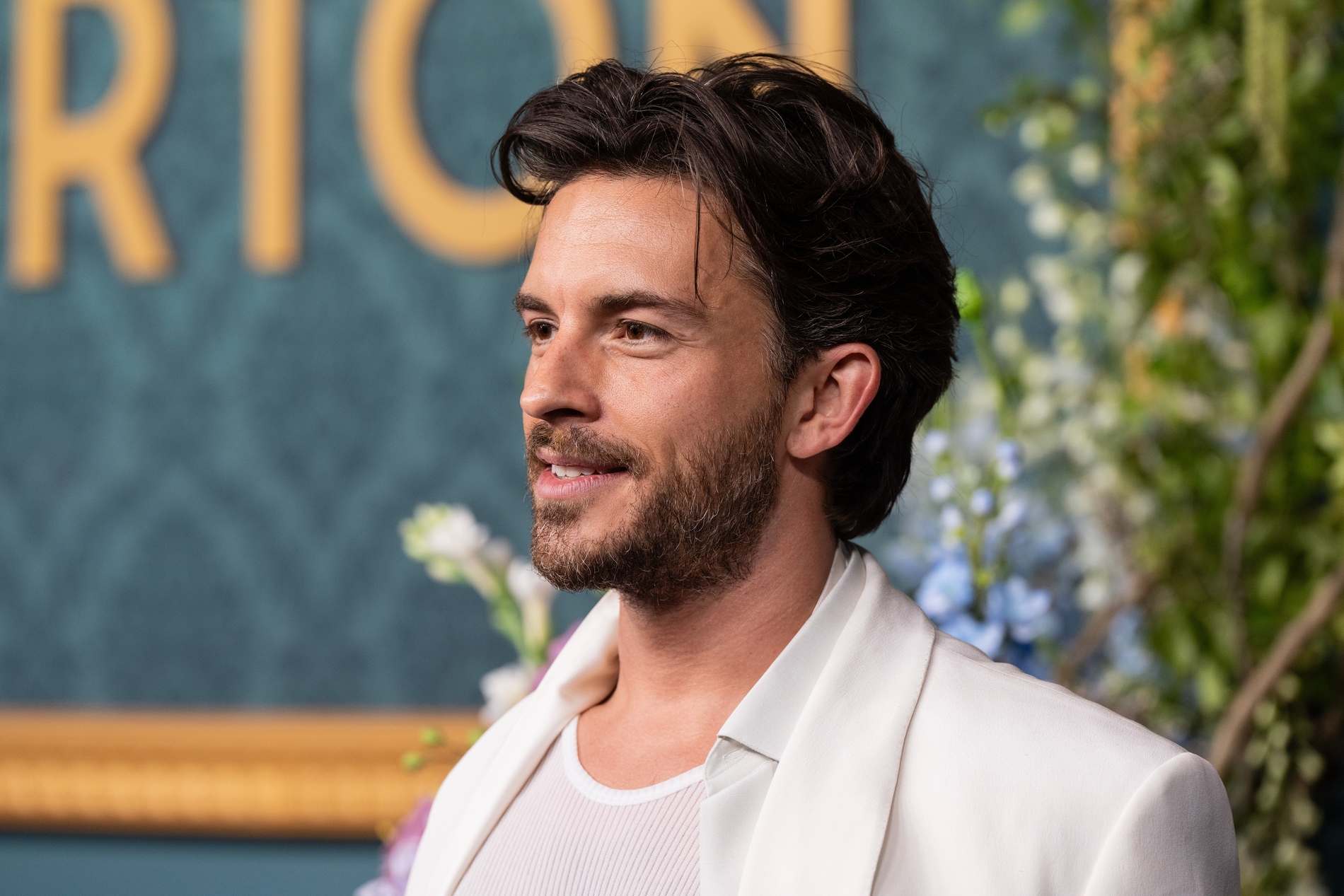 Jonathan Bailey Named PEOPLE’s Sexiest Man Alive 2025