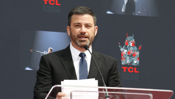 Jimmy Kimmel Thanks “Donald Jennifer Trump” After Winning Critics Choice Best Talk Show