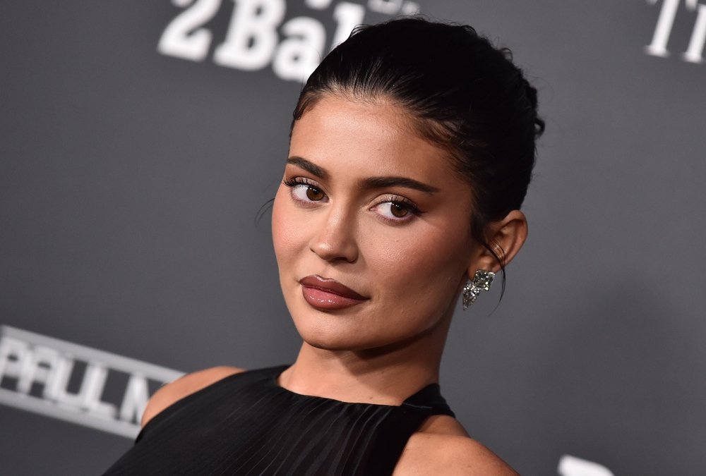 Kylie Jenner’s $50 Million Fantasy Bra Debut Sparks Backstage Drama and Nepotism Debate